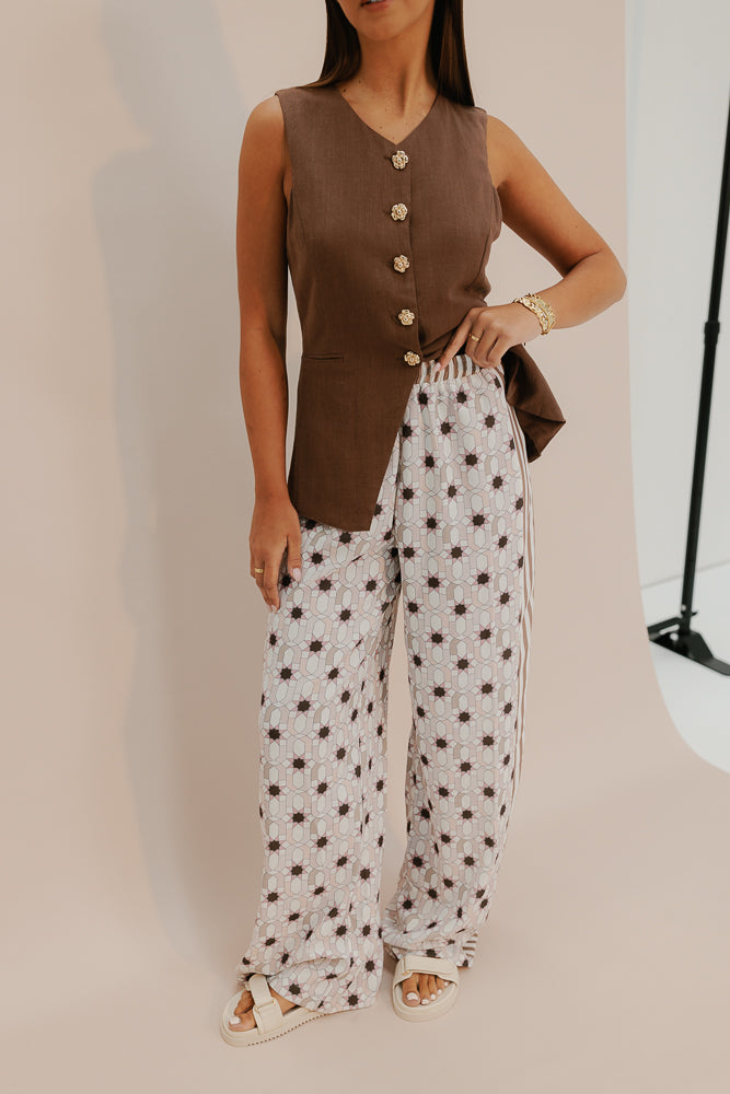 Finch Vest - Chocolate