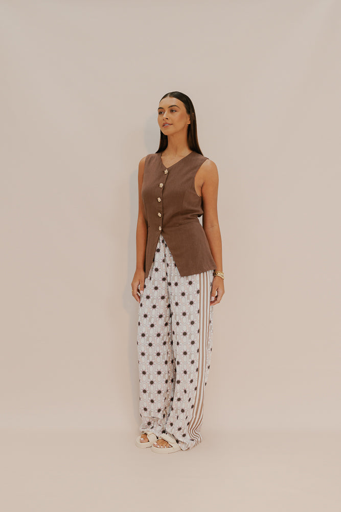 Finch Vest - Chocolate