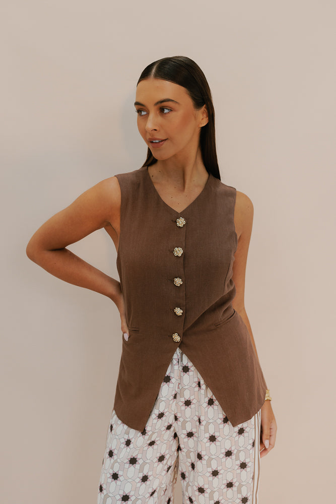Finch Vest - Chocolate