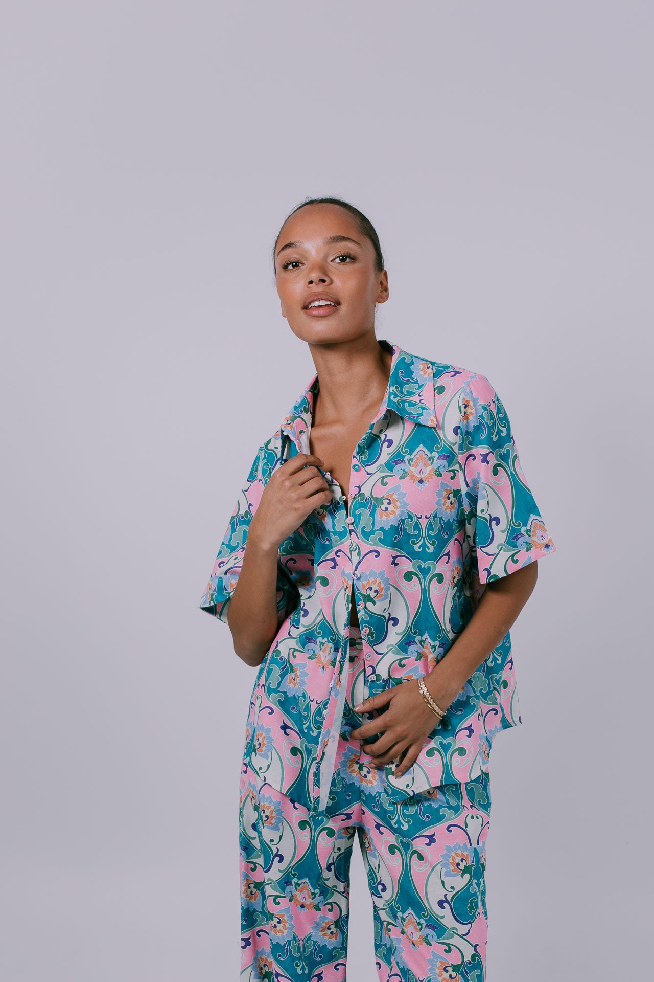 Taman Shirt - Charm Print